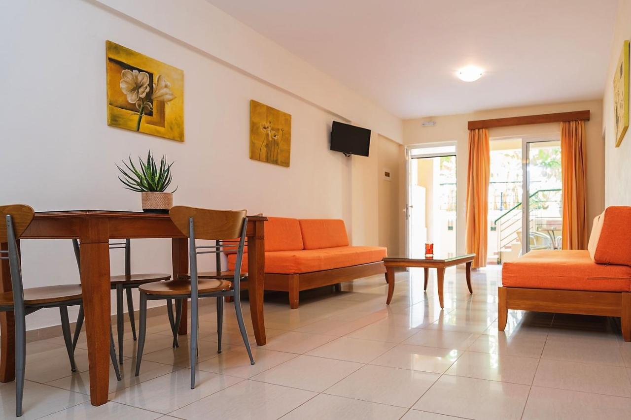 Helios Apartments คาโตดารัตโซ ห้อง รูปภาพ