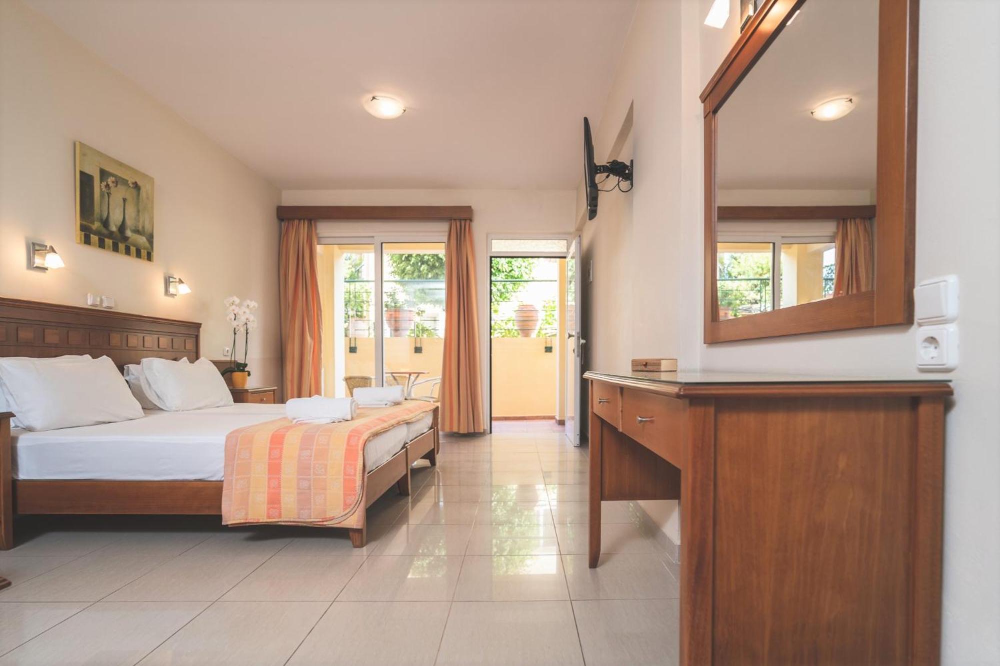 Helios Apartments คาโตดารัตโซ ภายนอก รูปภาพ