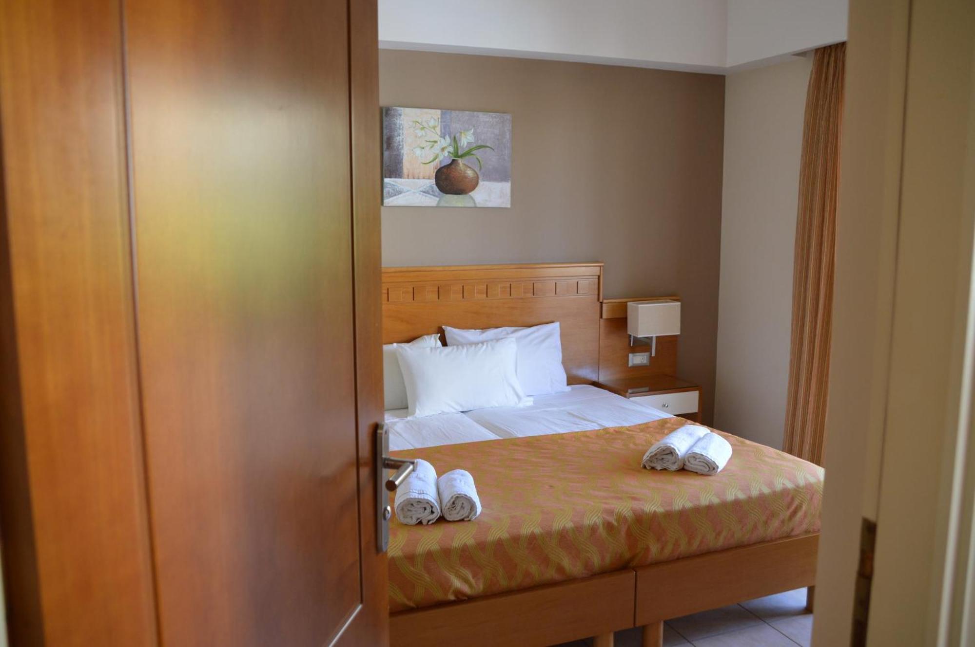 Helios Apartments คาโตดารัตโซ ห้อง รูปภาพ